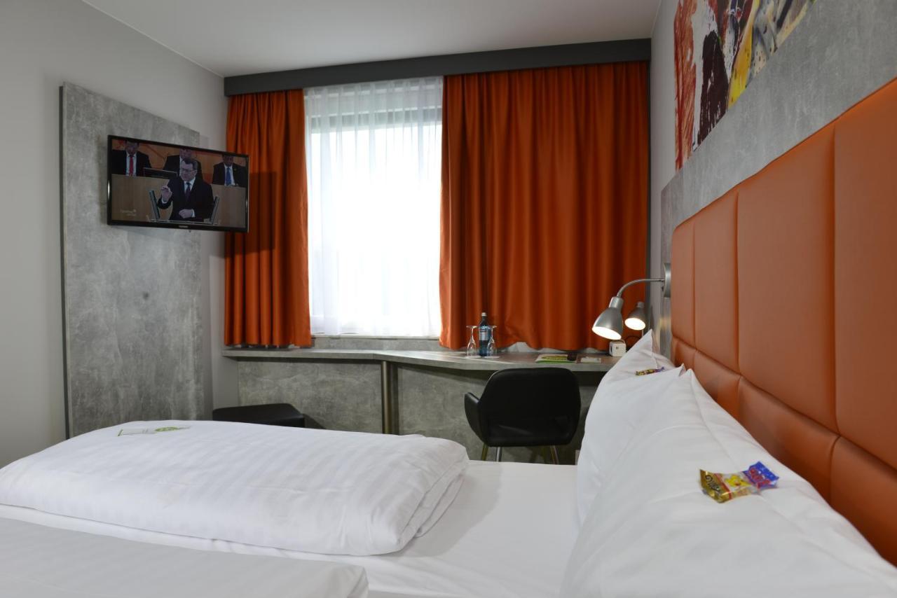 Sleepysleepy Hotel Giessen Linden Kültér fotó
