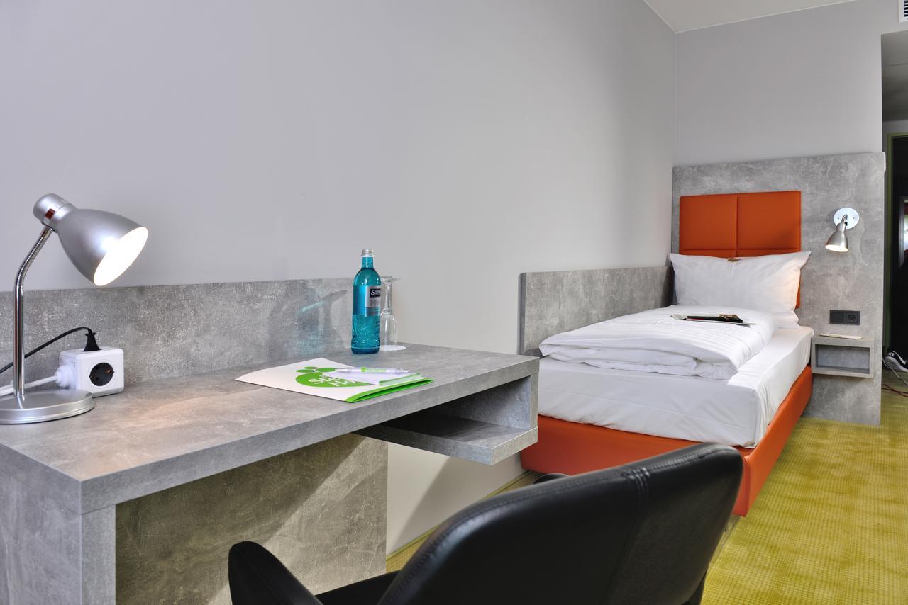 Sleepysleepy Hotel Giessen Linden Kültér fotó