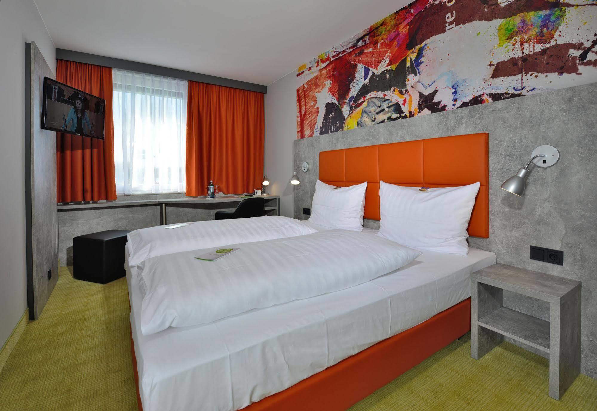 Sleepysleepy Hotel Giessen Linden Kültér fotó